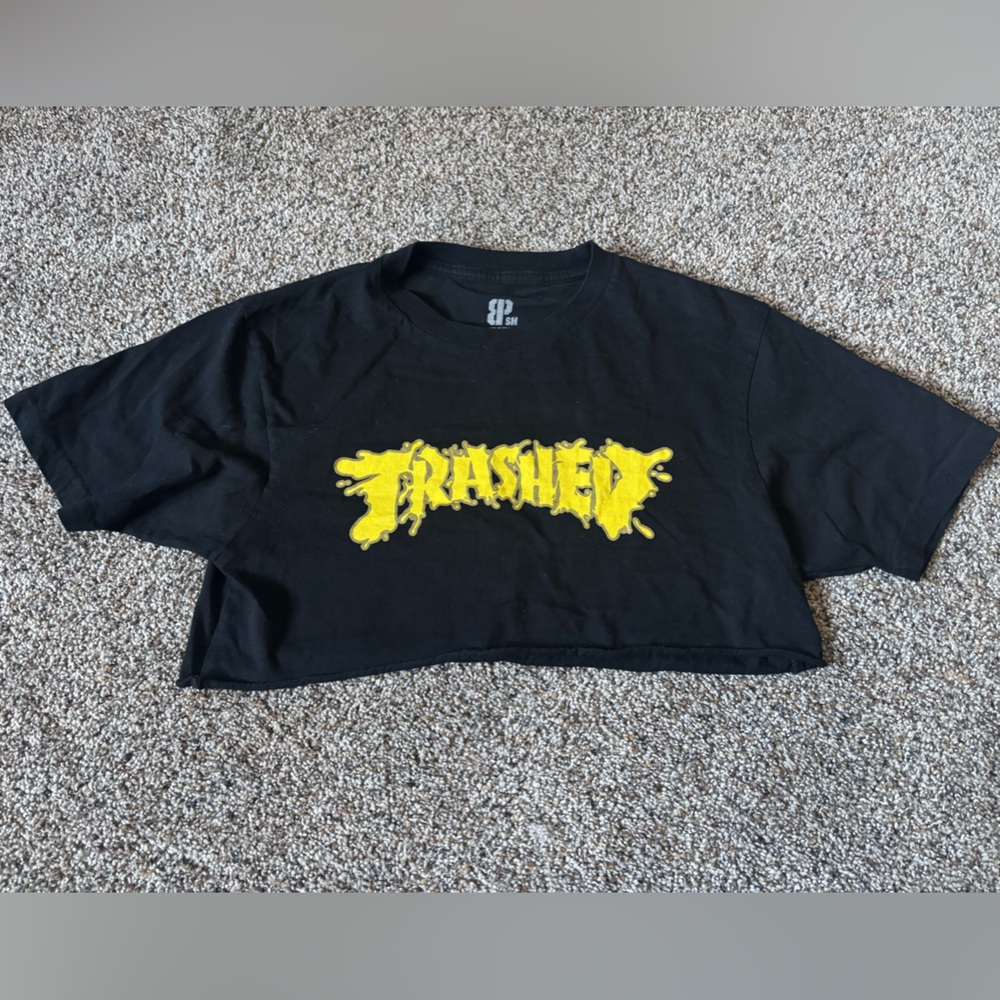 Black womens crop top size small pre loved T-Shirt with Yellow Graphic trashed